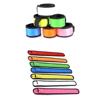 Bracelet lumineux à LED Bracelet fluorescent pour le Nouvel An Fournitures pour fêtes de mariage Concert Carnaval Accessoires de nuit Bracelet d'éclairage