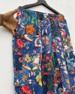 Pantalon cargo en coton pour femmes à la mode avec motif sarouel Patchwork taille élastique-Streetwear plat à plusieurs poches pour l'été - Product Image 3