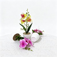 Bunga Anggrek Phalaenopsis Buatan Qiying Victory 700-mm Pot Pasir Halus Tiga Bunga Batang Realistis Bahan PVC Ruang Tamu