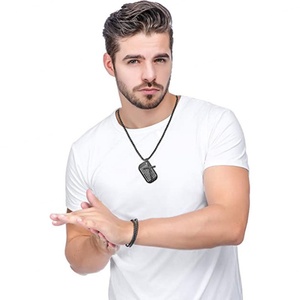 Collar con Colgante de Cruz para Hombre, Religioso, Antideslustre, Hipoalergénico, Chapado en Oro y Titanio, Acero Inoxidable 316L 18k - Product Image 3