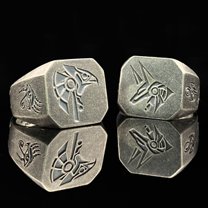 Anello da Uomo in Argento Sterling 925 con Occhio di Horus, Gioiello Vintage di Anubis, Gioielleria Artistica - Product Image 1