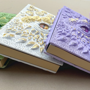 Libro animato del drago incorporato con gli occhi di cristallo maccheroni libro del drago gioco resina artigianato troni per gli studenti regalo - Product Image 6