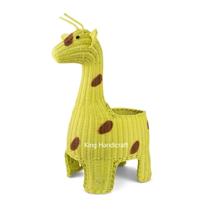 Panier de rangement en rotin fait main en forme de girafe du Vietnam, organisateur en osier pour la maison et la décoration de chambre d'enfant, prix d'usine - Product Image 1