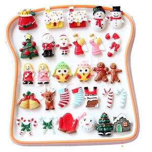 Patchs en résine de Noël motif Bonhomme en pain d'épices et Père Noël, pour DIY, coques de téléphone, accessoires pour cheveux et pendentifs - Product Image 5