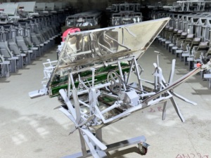 Agricultural 4 <b>Rows</b> 20 cm Rice Transplanter <b>Machine</b> Gasoline Powered Paddy Seeder and Planting Equipment Durable - Product Image 6