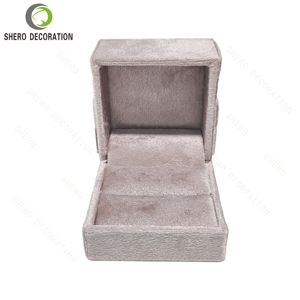 Caja de Joyería Cuadrada de Terciopelo Rosa de Alta Gama para Collares, Anillos y Pulseras - Product Image 2