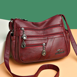 กระเป๋าคุณแม่คนใหม่ กระเป๋าหนัง PU นุ่มหลายช่อง ดีไซน์เรียบหรู ซิปโพลีเอสเตอร์ กระเป๋าสะพายข้าง แทนจิง - Product Image 4