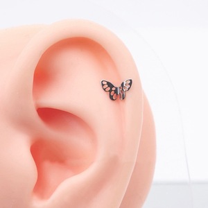 Labret en forme de papillon |   Bijoux de piercing à filetage interne et à système push-pin de qualité chirurgicale F136 |   Hypoallergénique pour les lèvres, les oreilles, le nez - Product Image 4