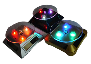 Werbe 360 Grad exquisite rotierende Acryl Produkt Ohrring Uhr Produkt LED-Licht batterie betriebenen Solar Display Stand - Product Image 6