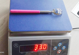 Telescopic Bear Claw Extendable Back <strong>Scratcher</strong>