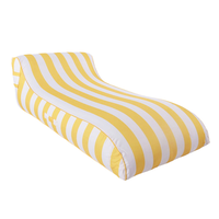 Chaise longue gonflable rectangulaire moderne jaune et blanche à rayures en PVC pour la plage et la piscine