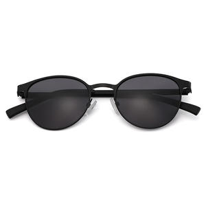 Nuevas Gafas de Sol Ovaladas Metálicas con Marco Negro, Protección UV400, Lentes de PC Unisex, para Conducir y Uso en Exteriores - Product Image 4