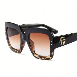 Gafas de Sol de Moda 2020 con Logotipo Personalizado, Estilo Vintage, Montura Grande para Mujer, Lentes Degradadas, Gafas de Sol Cuadradas Extra Grandes para Mujer - Product Image 6