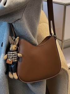 Vente en gros de sacs à bandoulière pour femmes, nouveaux modèles 2025, élégants et de haute qualité, sacs rétro à grande capacité pour dames - Product Image 5