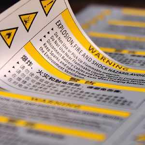 Personalizado PET Matte Silver VOID Anti-falsificação Sticker Roll <span class=keywords><strong>Company</strong></span> - Product Image 5