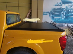 Couvre-<span class=keywords><strong>lit</strong></span> de couvercle de rouleau de tonneau de camionnette rétractable électrique manuelle pour Nissan Navara - Product Image 6