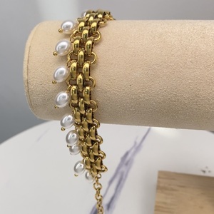 สร้อยข้อมือสแตนเลสสตีลชุบทอง 18K PVD ประดับมุก สร้อยข้อมือแบบคลาสสิกสำหรับผู้หญิง เหมาะสำหรับงานปาร์ตี้ สร้อยข้อมือแบบเชื่อมต่อทำจากโลหะผสม - Product Image 4