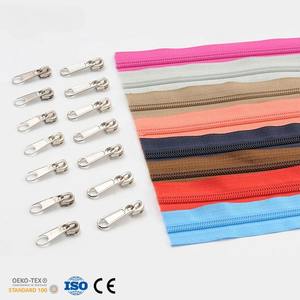 Offre Spéciale usine spot vente en gros n ° 5 coloré épais tissu ruban polyester dents fermeture éclair nylon longue chaîne fermeture éclair - Product Image 3