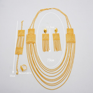 <span class=keywords><strong>Ensemble</strong></span> de bijoux de luxe de style Dubaï en gros - 4 pièces - <span class=keywords><strong>Ensemble</strong></span> de collier exquis d'inspiration africaine - Product Image 5