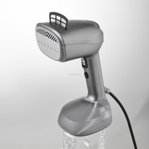 Vaporizzatore auto-aspirazione indumento con funzione di ferro - Product Image 1