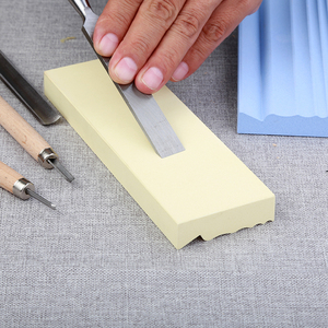 Pierre <span class=keywords><strong>à</strong></span> aiguiser multi-profil grain 1000/2000/3000 pour ciseaux de sculpture sur bois, gouges et autres outils fins avec lames profilées - Product Image 3