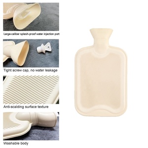 Bouillotte en Caoutchouc Colorée avec Housse Peluche pour Garder au Chaud - Product Image 2