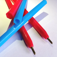 Stylos à bille hexagonaux miniatures en plastique jetables, petits stylos hexagonaux miniatures en plastique promotionnels
