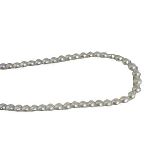 Collar de Perlas de Agua Dulce de 6.5-7mm con Luz Intensa, Hebilla de Plata Casi Pura con Acabado Liso, Cadena de Perlas Juguetona - Product Image 5