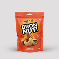 Staande zak met hersluitbare ziplock sluiting voor gedroogd fruit, noten en gemengde noten (pinda's, walnoten, pijnboompitten, cashewnoten) verpakking.