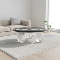 Table basse ronde en cristal artisanale de luxe moderne pour penthouse urbain, salon panoramique et salle VIP de restaurant de luxe
