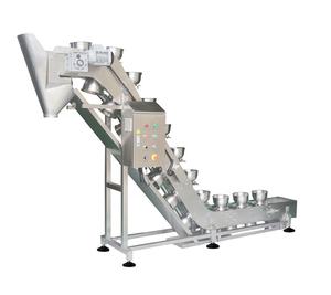 Op maat gemaakte kleine hellende transportband met kantelhoek, hoge klimhoek van de komvormige transportband voor diepvriesproducten - Product Image 1