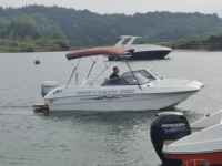 Bateau de pêche sportive côtier de 19 pieds, coque en fibre de verre, bateau de luxe avec moteur hors-bord 90-150 CV, bateau haute vitesse, design de couleur personnalisé
