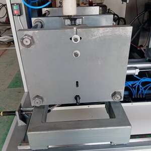 Máquina de Moldeo por Soplado de Plástico, Precio de Maquinaria de Procesamiento de Caucho, Máquina de Soplado de Botellas de 4 Cavidades Totalmente Automática - Product Image 1