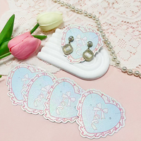 Autocollant personnalisé fait main, imprimé, en forme de cœur, style dentelle et sequins, avec nœud d'amour, en papier couché, finition mate vernie, pour étiquettes de prix