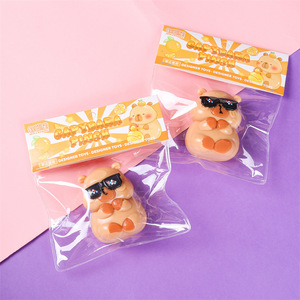Jouet anti-stress explosif en gros Kapibala avec lunettes de soleil, outil de relaxation à rebond lent - Product Image 1