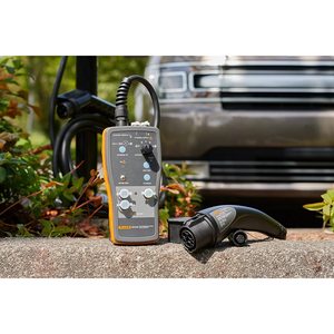 Kit d'adaptateurs de test Fluke Fev100 pour station de recharge EV, pour tests de Type 1, Niveau 1, 2, AC EVSE - Product Image 4