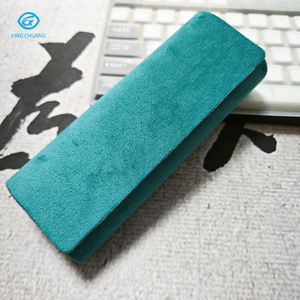 Estuche para <span class=keywords><strong>gafas</strong></span> de lectura de cuero de PU hecho a mano con superficie de grano de madera personalizado - Product Image 1