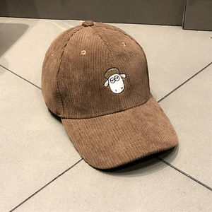 かわいい羊の刺繍入りコーデュロイ野球帽、調節可能なユニセックスヴィンテージダッドハット、ストリートウェア用 - Product Image 4