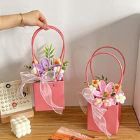 Buket Bunga Tulip Buatan Tangan untuk Hadiah Wisuda Hari Ibu, dalam Wadah Kain Poliester