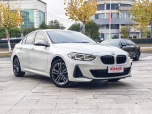 BMW Serie 1 <span class=keywords><strong>120i</strong></span> M Sport, Tracción Delantera, Gasolina, Auto Compacto, Volante a la Izquierda, 5 Puertas, Auto de Segunda Mano - Product Image 3