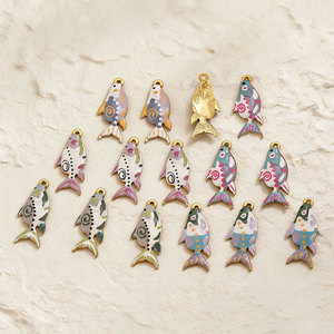 Dijes Personalizados Impermeables de Acero Inoxidable 316L con Baño de Oro de 14k/18k y Esmalte, con Diseño de Pez, para la Fabricación de Joyas, Pulseras y Collares - Product Image 4