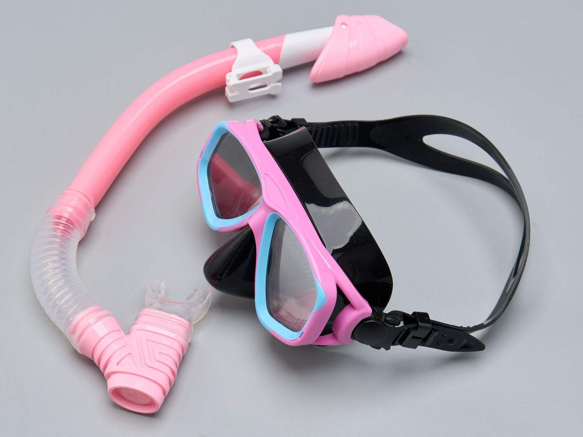 ฟ้า ชมพู