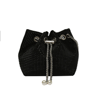 Bolat – sacs à bandoulière en diamant pour filles, nouveau design tendance, sac à main en PU souple avec chaîne, décoration à rivets, sacs à bandoulière à la mode, 17x13x9cm