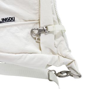 حقيبة كتف هلالية الشكل من النايلون بالجملة، حقيبة كروس عالية الجودة مقاومة للماء للسفر، خفيفة الوزن مع خيار طباعة شعار مخصص - Product Image 2