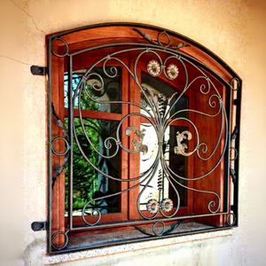 Diseño de Marco de Ventana Colgante de Hierro Forjado y Acero Inoxidable Antirrobo Moderno de Última Generación de Alta Calidad de Fábrica - Product Image 1