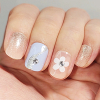 Faux ongles à presser diamant 3d de luxe faits à la main pour les filles faux ongles de haute qualité avec des fleurs mignonnes personnalisées