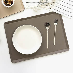 Plateau en pulpe de carton écologique antidérapant brun chocolat_KRCB-074 pour la restauration commerciale, les fournitures hôtelières, le service dans les restaurants - Product Image 1