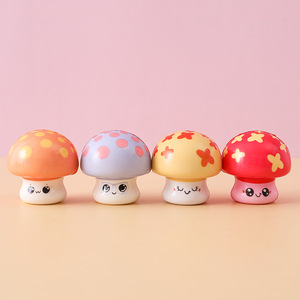 Mini champignon mignon de 5 cm, super doux, à récupération lente, jouet de décompression à presser, vente en gros - Product Image 3