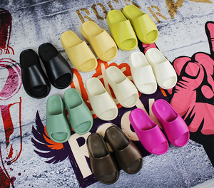 Pantofole da bagno con scivolo estivo a una cinghia semplice Pernality per piscina comoda all'ingrosso - Product Image 2