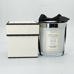 Velas perfumadas de cera de soja de lujo personalizadas al por mayor: aromaterapia moderna, hecha a mano, sin humo | Fragancia de etiqueta privada - Product Image 3